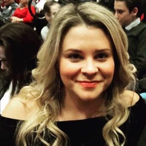 Meet your Posher, Stephanie